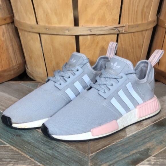 Adidas NMD R1 Light Onix Gray Pink BY3058 Running Sneakers Shoes Womens Size 8 - Picture 3 of 9